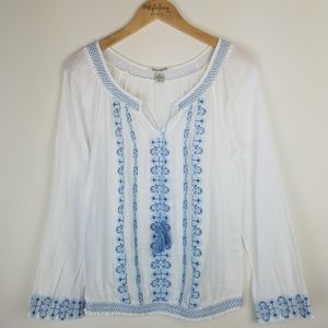 Lucky Brand | White long sleeve embroidered blouse